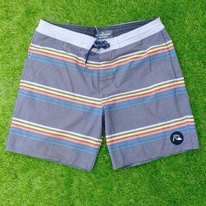 Excellent Used Condition Men's QUIKSILVER Grey Stripe Board Shorts Size 34.